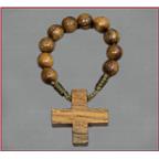 VE 25st._Fingerrosenkranz mit Walnussperlen Ø 6 mm und Olivenkreuz